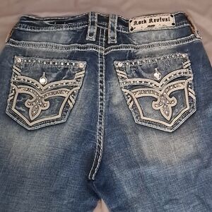 Rock Revival Distressed Blue Jeans with Embroidered Pockets